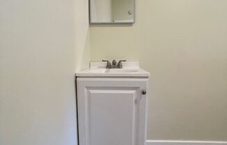 Studio, 1 bath, $1,250, Unit 8