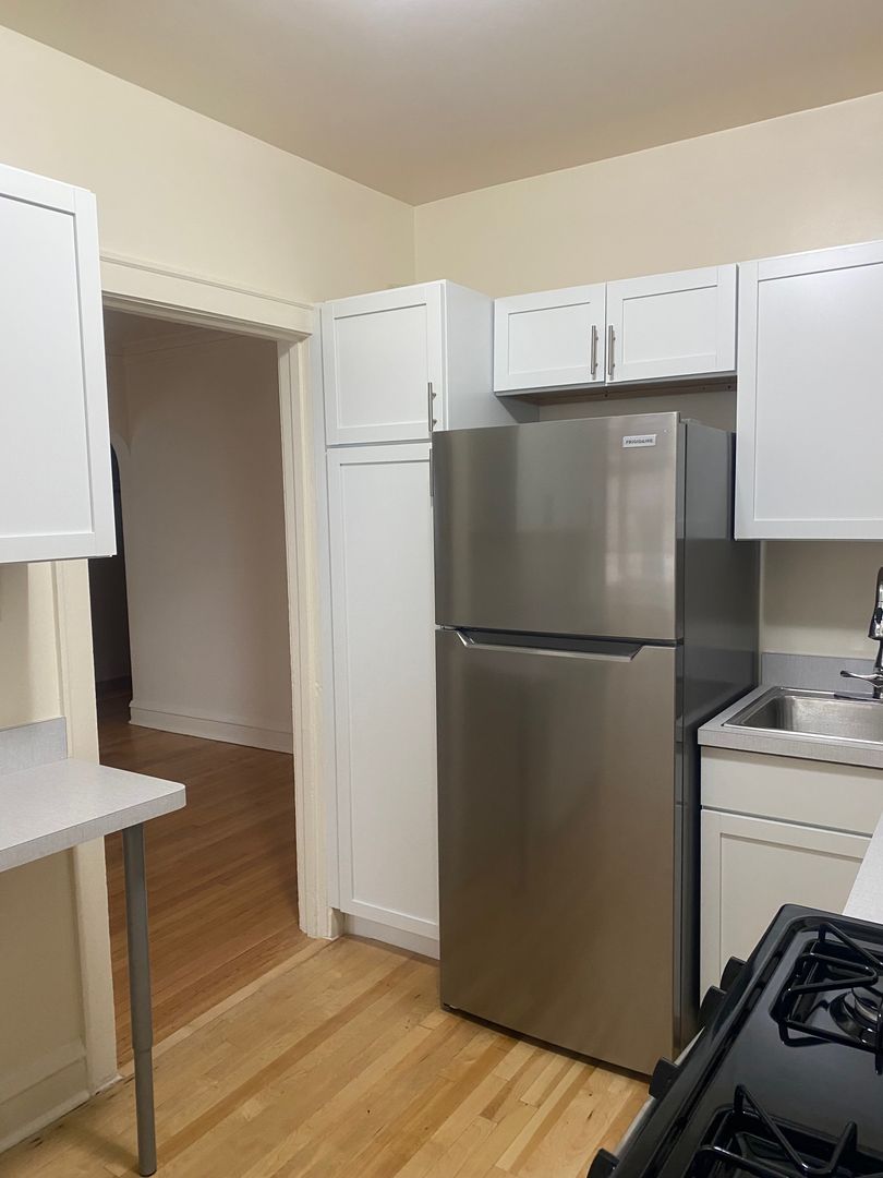 4301 4303 N FRANCISCO