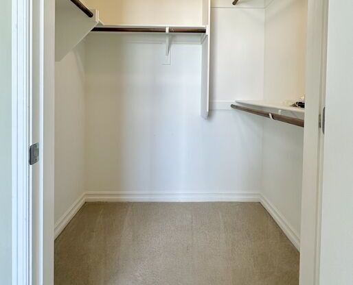 2 beds, 2 baths, 1,290 sqft, $3,700, Unit 439