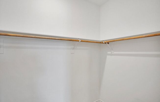 3 beds, 2.5 baths, $2,150, Unit # 87