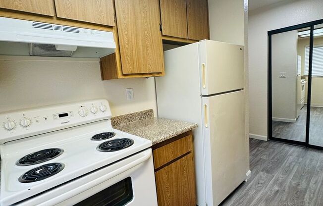 2 beds, 1 bath, 875 sqft, $1,700, Unit 07