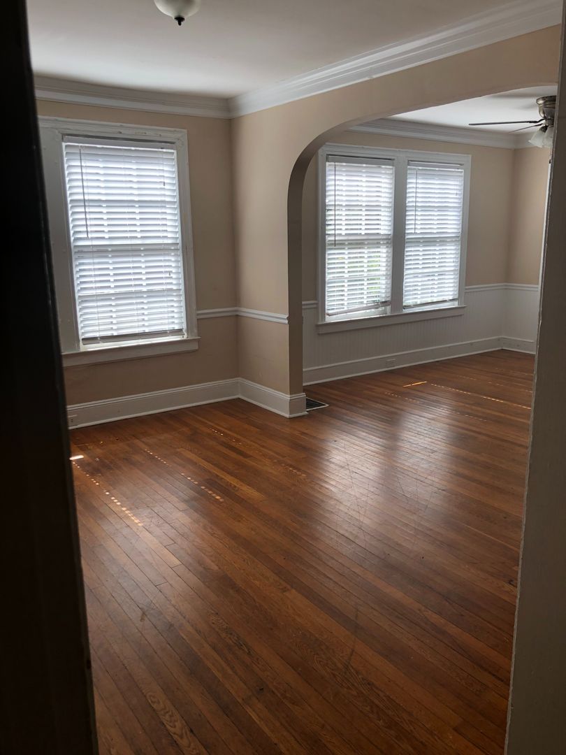 2 Bedroom 1 Bathroom Duplex