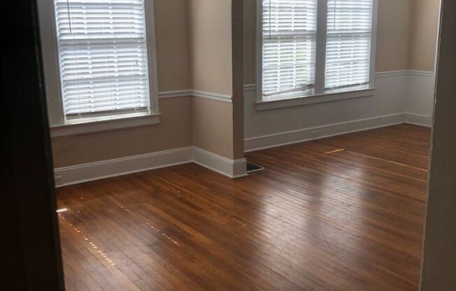 2 Bedroom 1 Bathroom Duplex