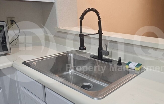 2 beds, 2.5 baths, 1,120 sqft, $1,699, Unit 1049