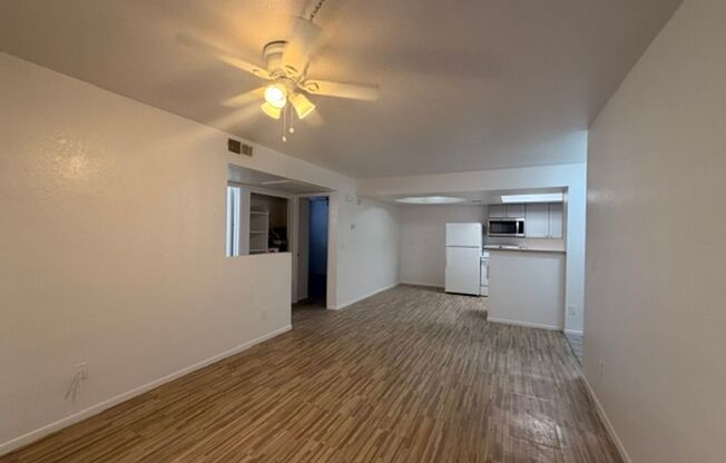 2 beds, 1 bath, 750 sqft, $1,299, Unit 109