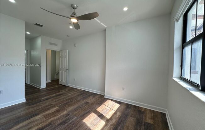 2 beds, 2 baths, 1,088 sqft, $2,995, Unit 10630 NW 88th St appt 203 (A11704948)