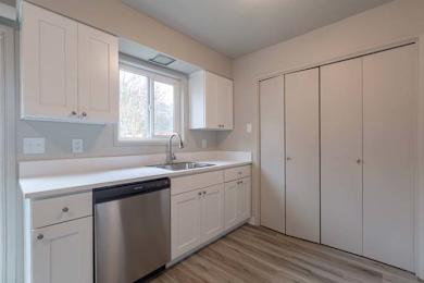 2 beds, 1 bath, 925 sqft, $1,795
