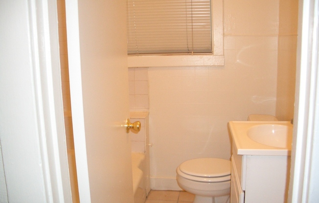 Welcome to our beautiful house on 96th Ave, Oakland CA. - Updated pictures coming soon.