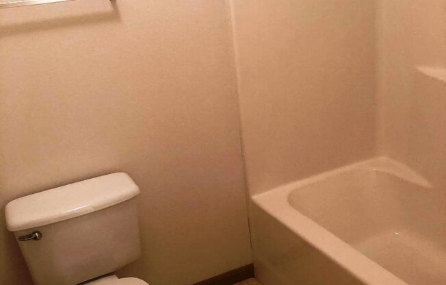 2 beds, 1 bath, 1,000 sqft, $950, Unit 309
