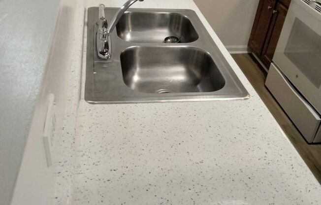 2 beds, 2 baths, 1,000 sqft, $1,745, Unit 310 B Commonwealth Court