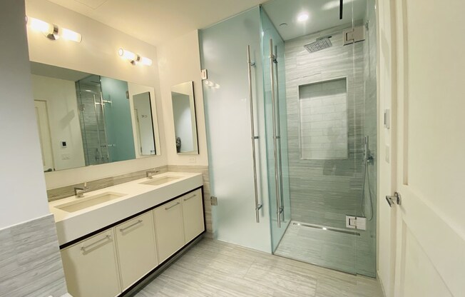 2 beds, 2.5 baths, 1,357 sqft, $16,000, Unit 3608