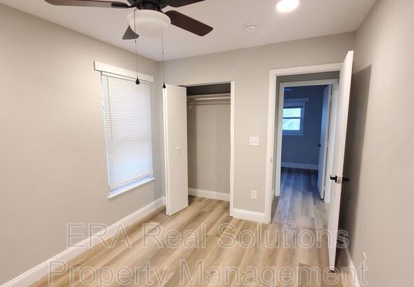 345 1/2 DAKOTA AVE