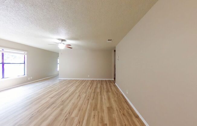 Wonderful Neighborhood 4-bedroom Home