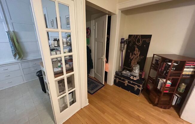 1 bed, 1 bath, $995, Unit 45