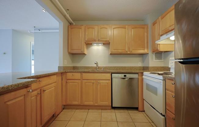 2 beds, 2 baths, 1,000 sqft, $3,950, Unit 401