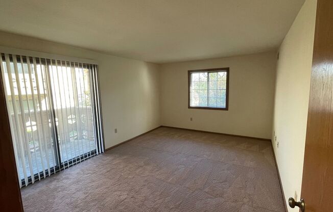 2 beds, 2 baths, 1,400 sqft, $1,650, Unit 6855-103