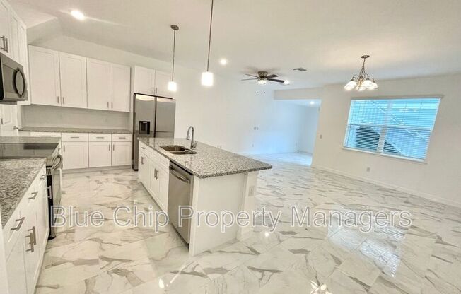 12101 VIA CASELLI DR