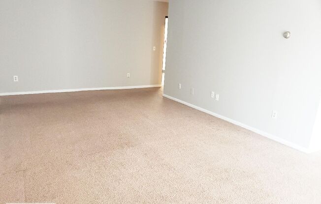 2 beds, 2 baths, 1,100 sqft, $1,295, Unit 1600-311