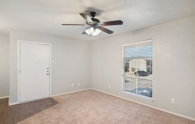 1 bed, 1 bath, 651 sqft, $1,225, Unit 257
