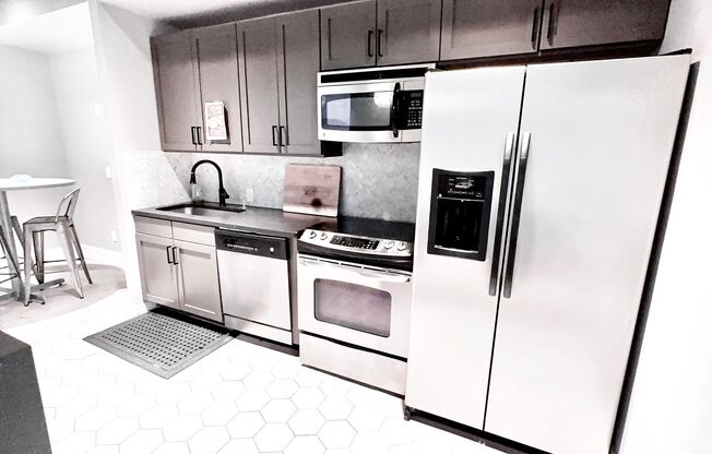 Studio, 1 bath, 434 sqft, $895, Unit 2209