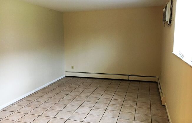 676 Riverview