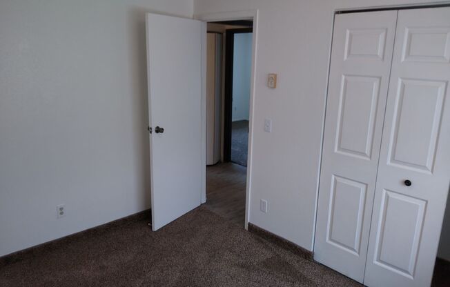 3 beds, 1 bath, $1,175