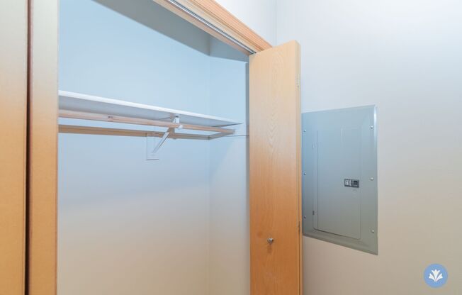 1 bed, 1 bath, 639 sqft, $1,085, Unit CT-10