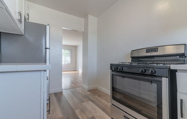 1 bed, 1 bath, $2,195, Unit 4042D