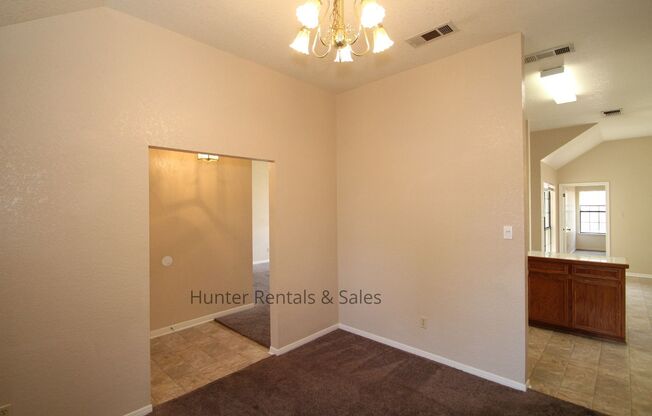 4 beds, 2 baths, $1,550