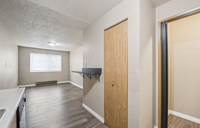 3 beds, 2 baths, 643 sqft, $2,000, Unit A303