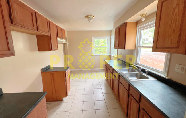 3 beds, 1.5 baths, $1,000