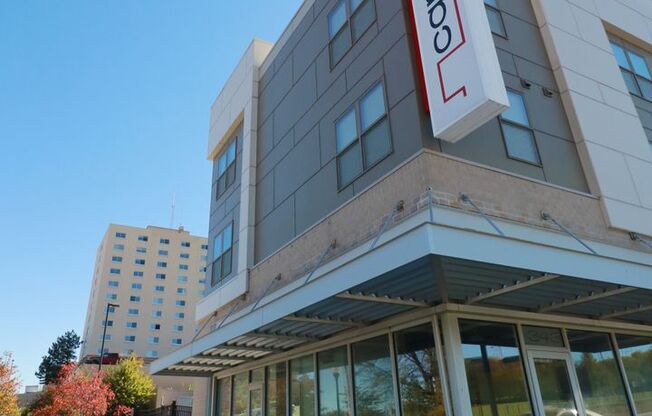 2 beds, 1 bath, 800 sqft, $1,400, Unit 2222-101