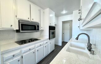 1 bed, 1 bath, $2,195, Unit 210