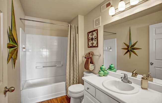 Legends at River Oaks Bathroom View