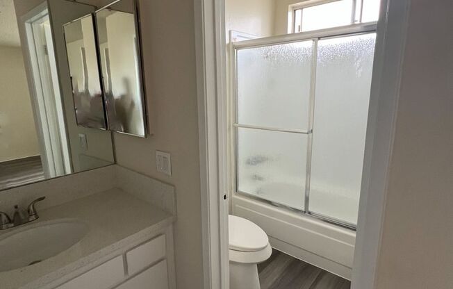 1 bed, 1 bath, 540 sqft, $1,645, Unit 24
