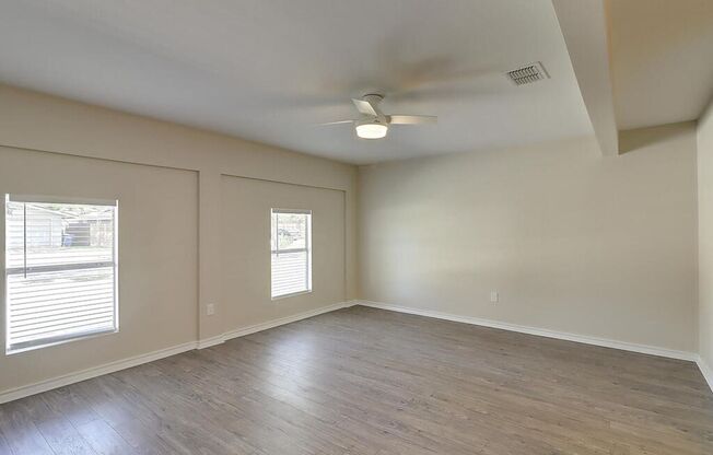 1106 Bradshaw - 3/bed 2/bath $1595/mo