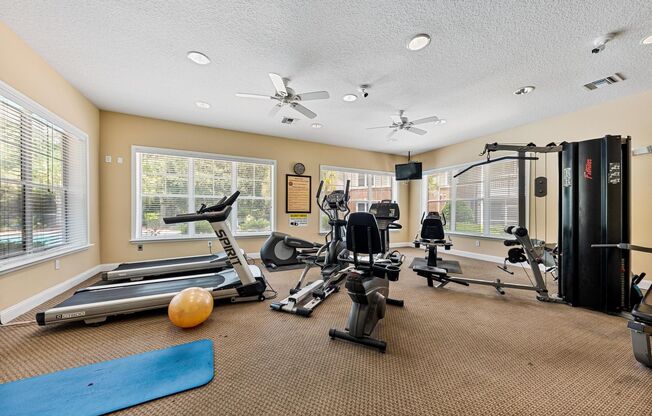2 Bedroom, 2 Bathroom Wolf Creek Condo Available Now!