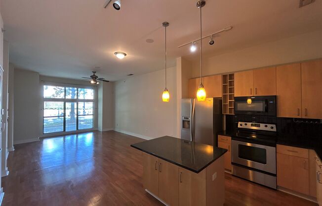 One Bedroom Condo Minutes from Uptown & NoDa