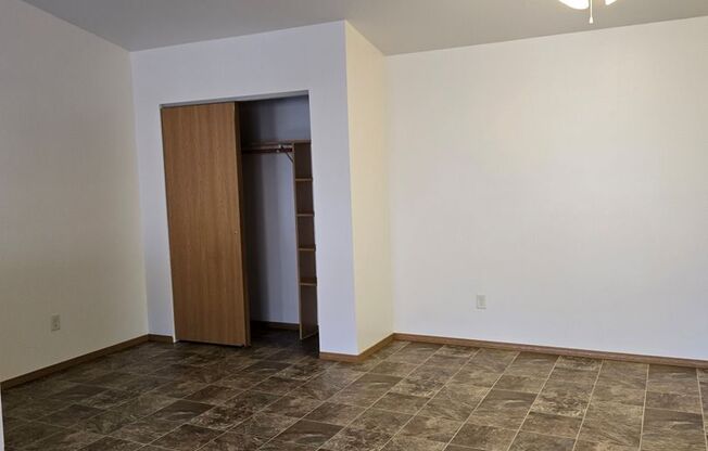 2 beds, 1 bath, 1,050 sqft, $1,269, Unit PL 7303