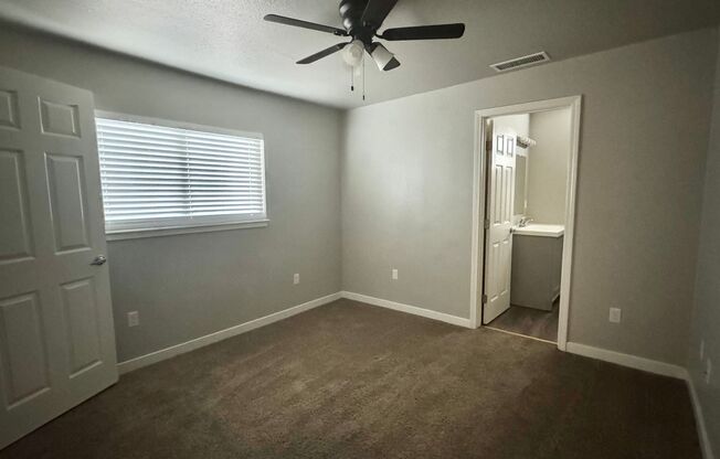 2 beds, 2 baths, 800 sqft, $1,500, Unit #3