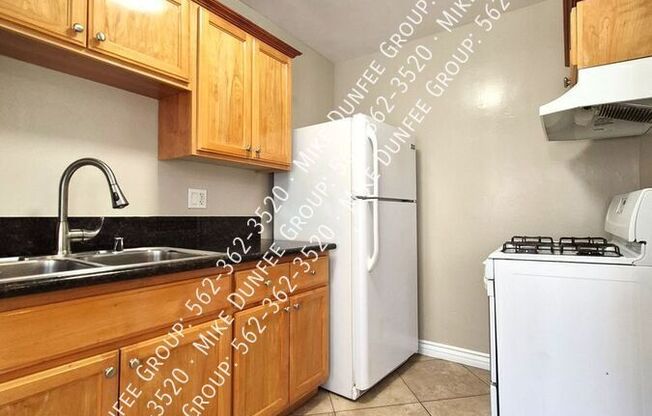 1149 E 1 ST 