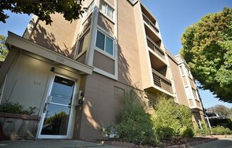 7p001 - 535 Liberty St.