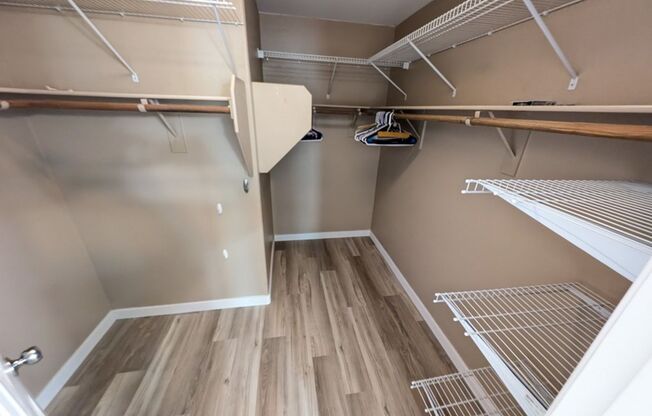 3 beds, 2.5 baths, $2,100