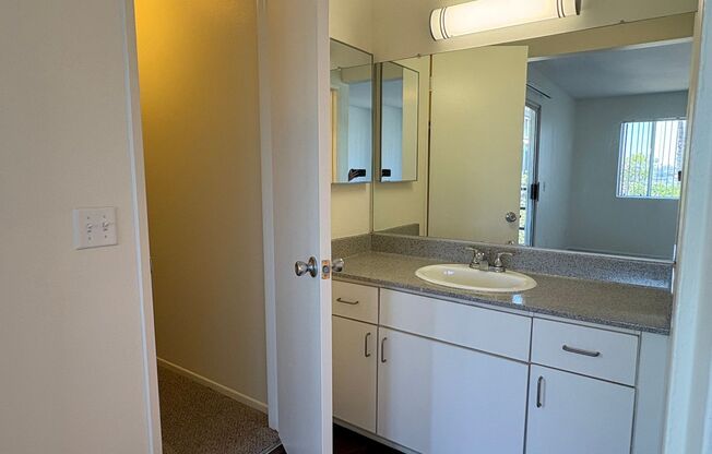2 beds, 2 baths, 1,013 sqft, $3,040, Unit D-325