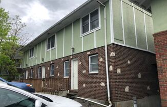 3 Bedroom Townhome on Quite side of East Campus