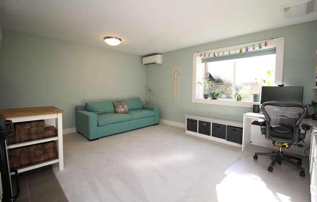 Gorgeous Custom-Built Newer Construction Craftsman – NE PDX