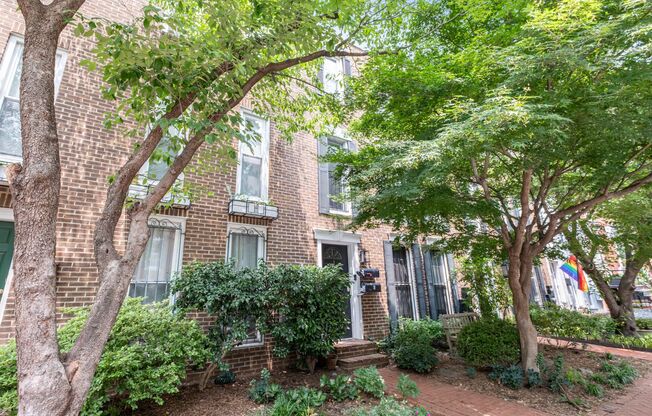 Lovely 3 BR/2.5 BA Townhome in Logan Circle!