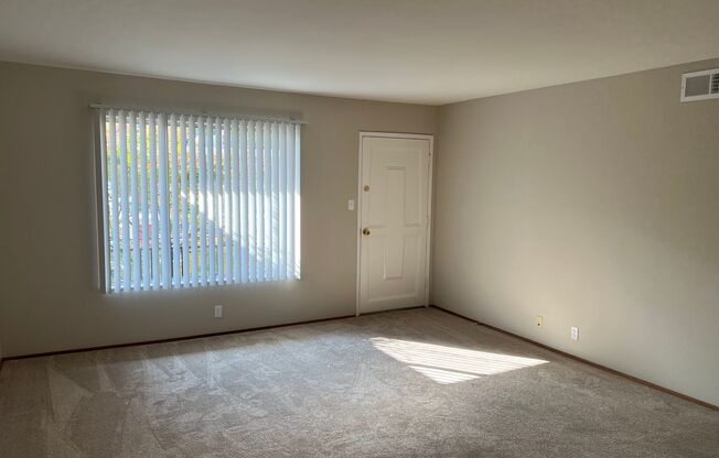 Gorgeous Concord Apartment!