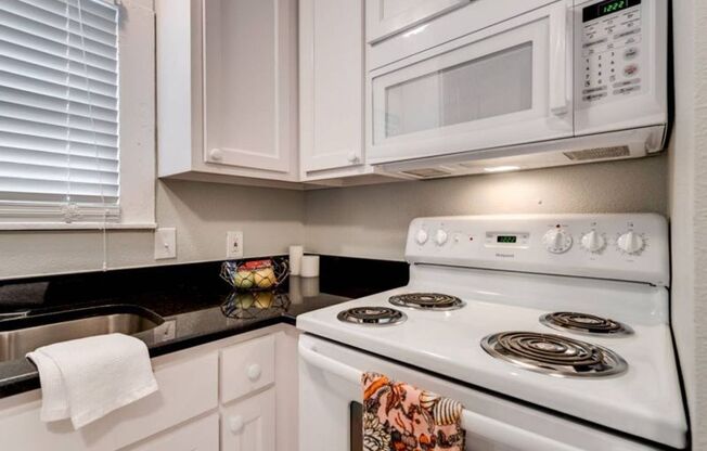 1501 W Myrtle