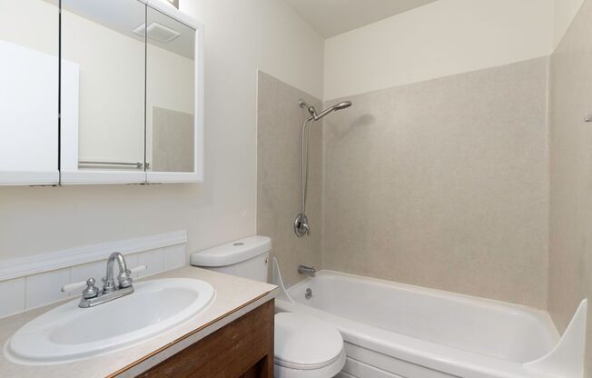 1 bed, 1 bath, 582 sqft, $1,695, Unit 108